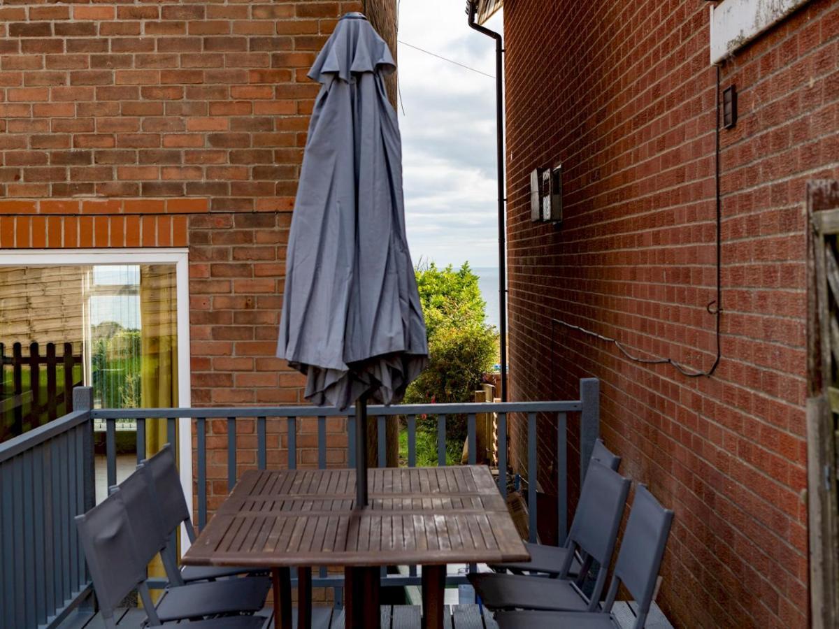 Pass The Keys Amazing 4 Bedroom Property- Hot Tub & Sea Views Scarborough Exterior foto